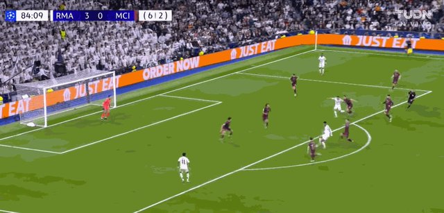 【欧冠】皇马主场3比1曼城晋级16强，姆巴佩帽子戏法