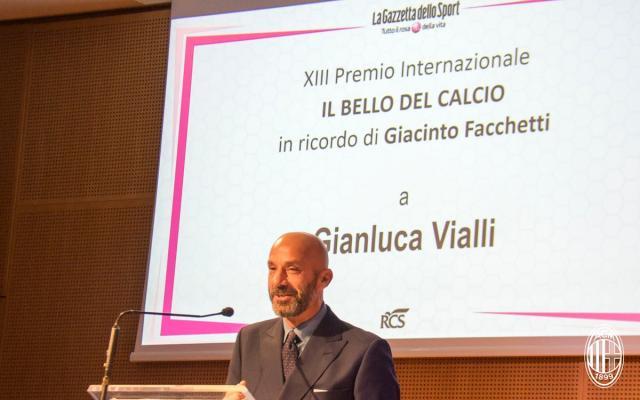 必发体育-告别维亚利：他是足球之美代言人