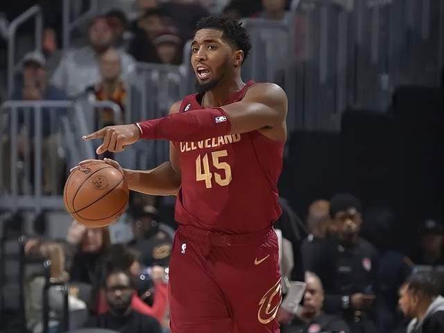 必发bifa-米切尔渴望成功！融入骑士自信取得新突破