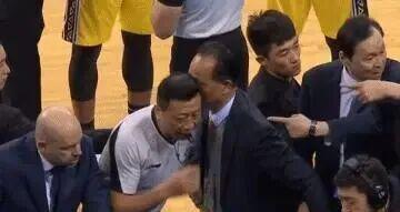 必发官方网站-一波四连胜，69岁CBA救火老帅还有油