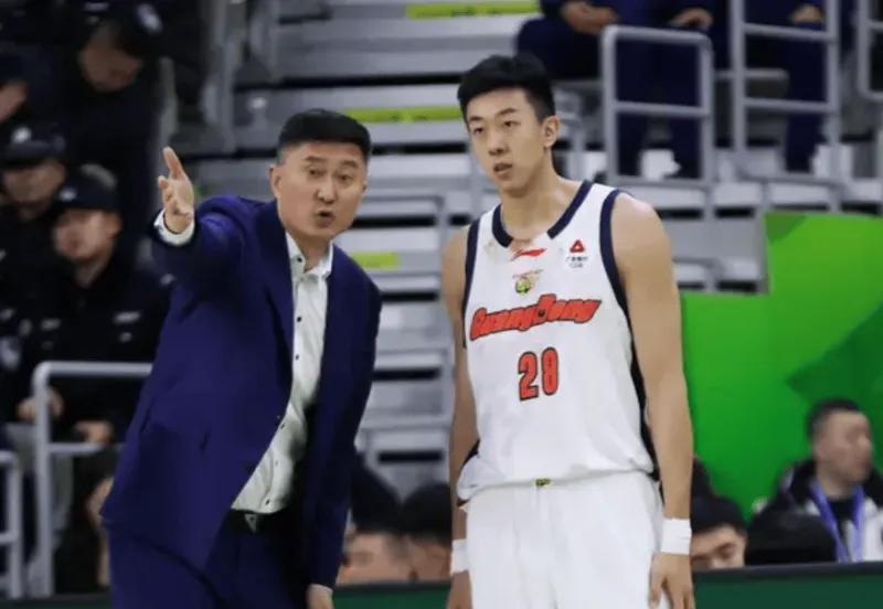 必发bifa-广东这内线人见人虐!攻守毫无效果,杜锋回应外援调整并未提大外