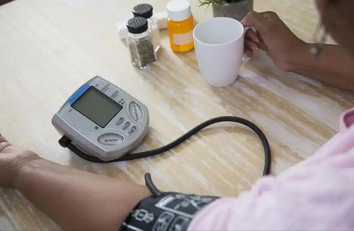 必发彩票app下载链接在哪-女子因肺栓塞不幸走了!医生:天冷宁愿躺一天,也别干这5事!
